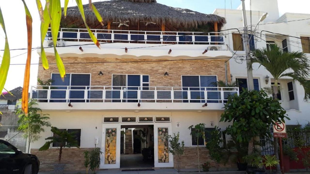 Hotel & Suites Vayor San Patricio Melaque Exterior photo